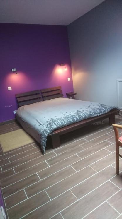 Gites De L'Archange Courtils Ngoại thất bức ảnh